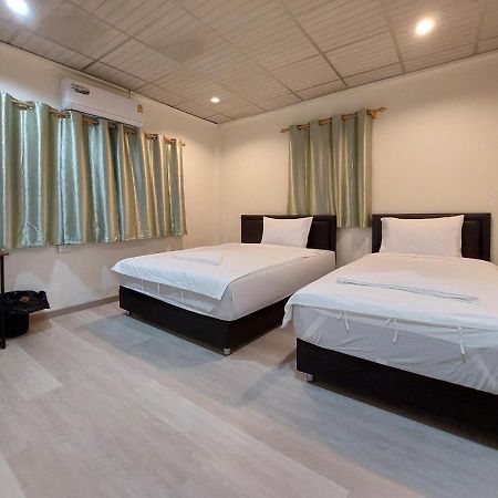 בנגקוק Chaiwat Hostel מראה חיצוני תמונה