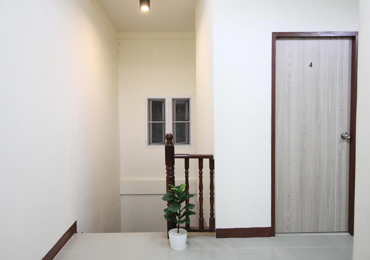 בנגקוק Chaiwat Hostel מראה חיצוני תמונה