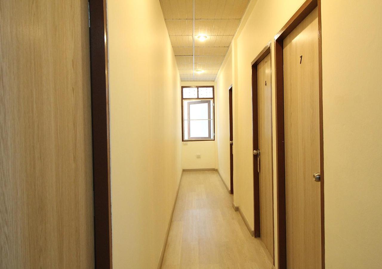 בנגקוק Chaiwat Hostel מראה חיצוני תמונה