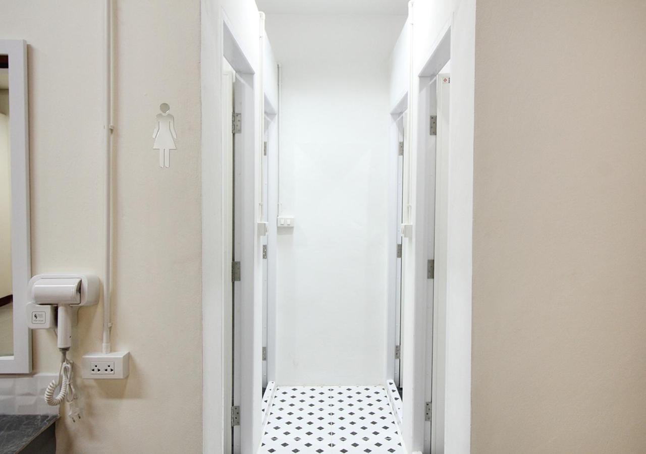 בנגקוק Chaiwat Hostel מראה חיצוני תמונה
