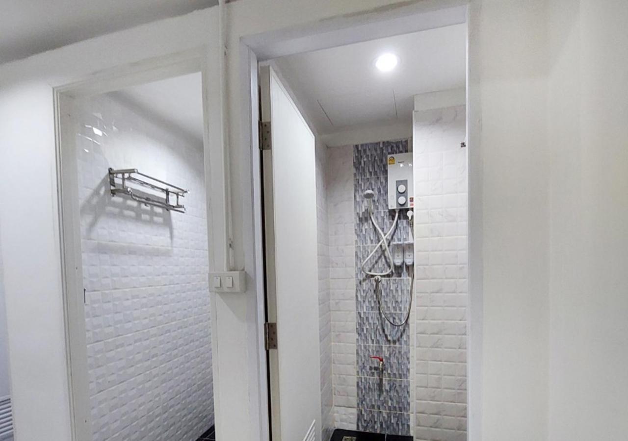 בנגקוק Chaiwat Hostel מראה חיצוני תמונה