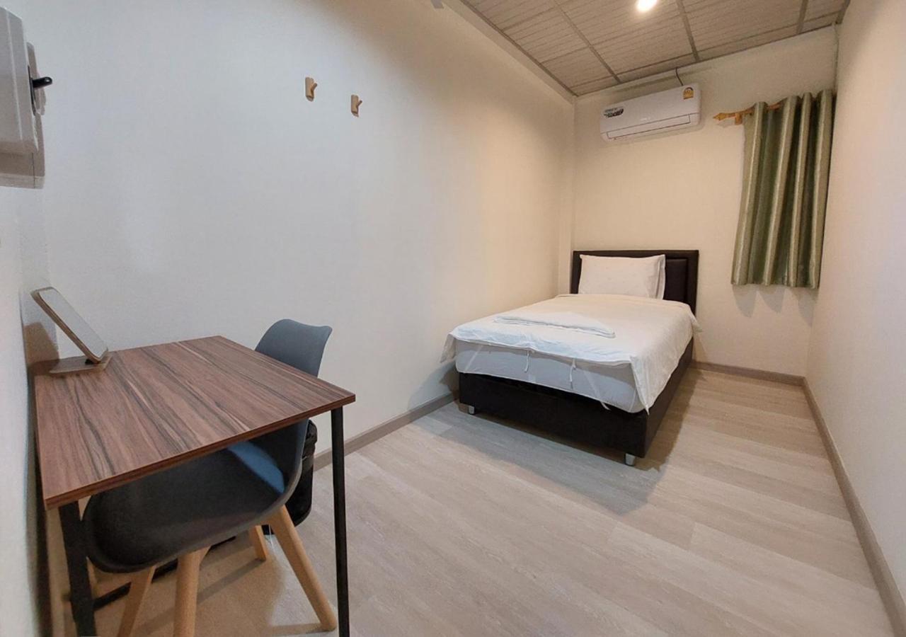 בנגקוק Chaiwat Hostel מראה חיצוני תמונה